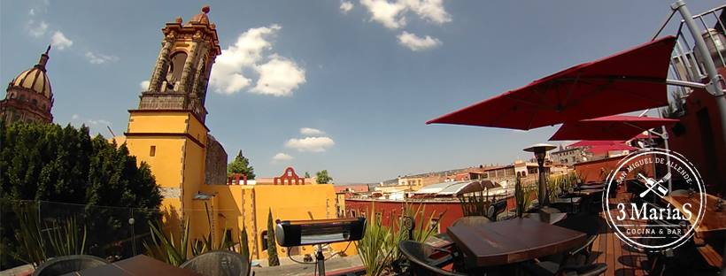 Terraza con vista a las iglesias de San Miguel de Allende